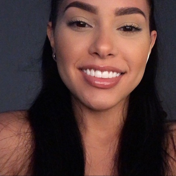 Meet your Posher, Shaileen n - Picture 1 of 1